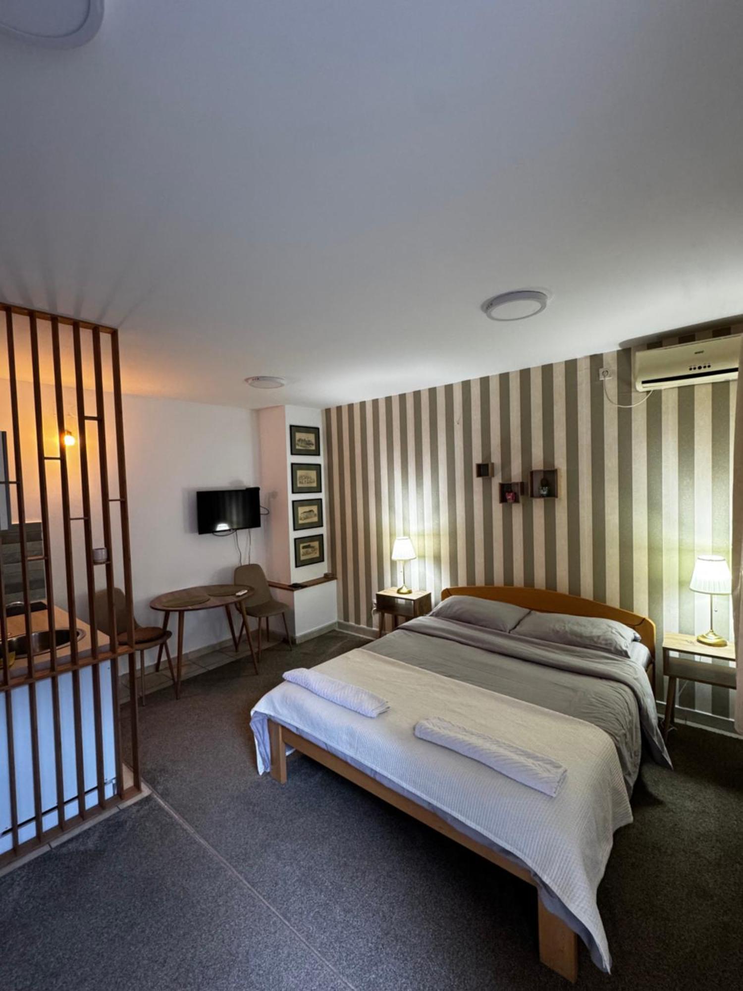 Holiday Belgrad Exterior foto